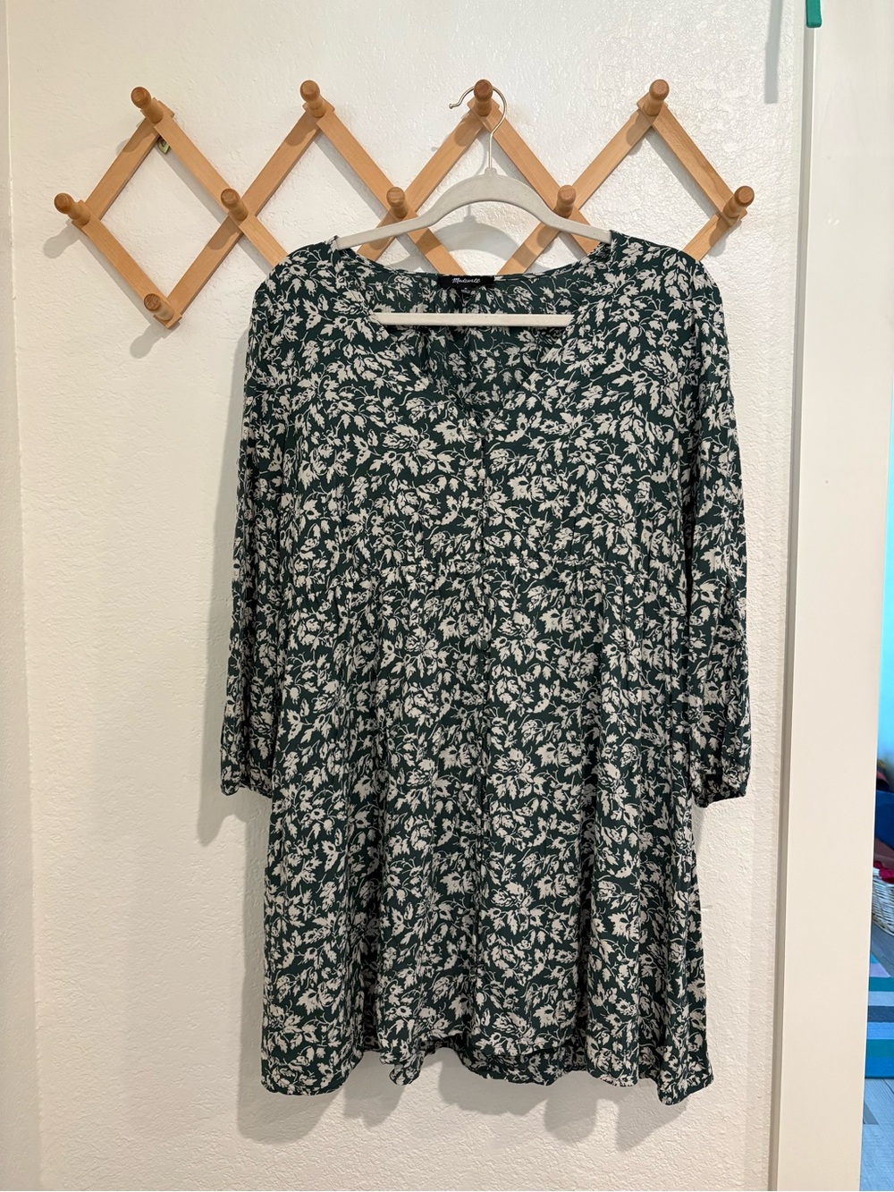 Madewell Forest Green and Cream Floral V-Neck Blouse